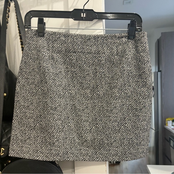 Theory Wool Tweed Mini Skirt Size 2 - Picture 2 of 5
